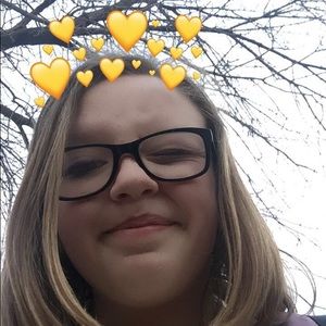 Meet your Posher, Hailey